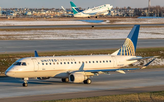 EMBRAER 175 (long wing) (N203SY)