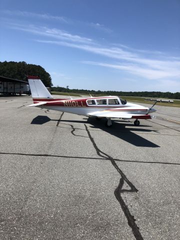Piper PA-30 Twin Comanche (N110LL)