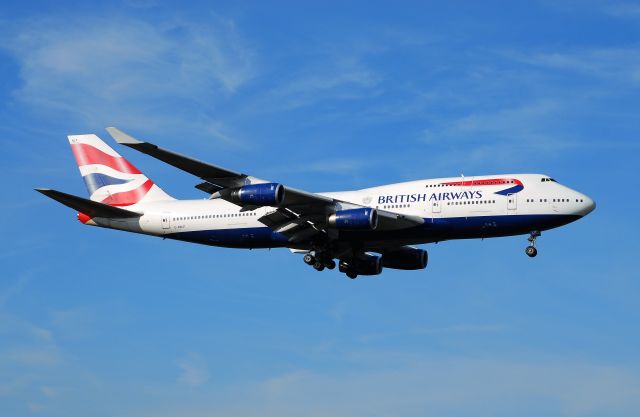 Boeing 747-400 (G-BNLP)