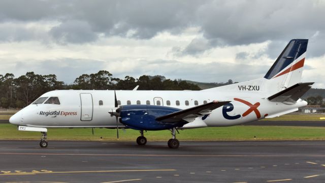 Saab 340 (VH-ZXU) - Regional Express SAAB 340B VH-ZXU (cn 422). Wynyard Airport, Tasmania Australia 10 May 2018.