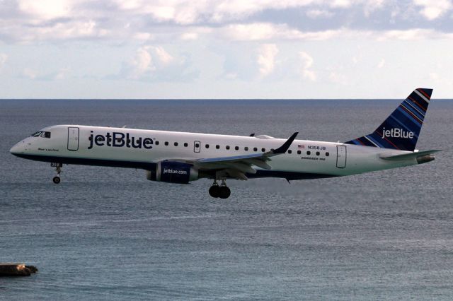 Embraer ERJ-190 (N358JB) - From the Sonesta Hotel