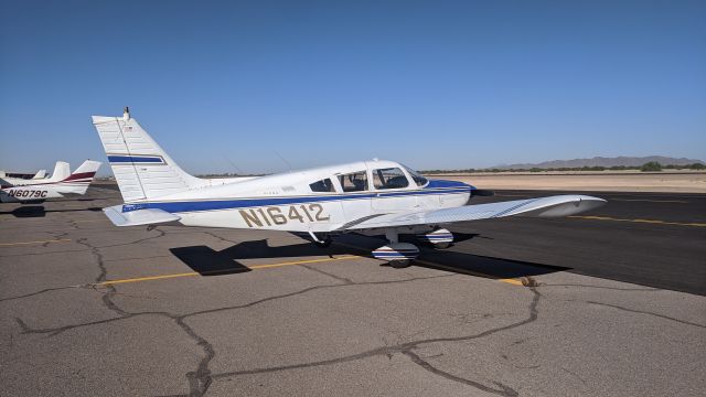 Piper Cherokee (N16412)