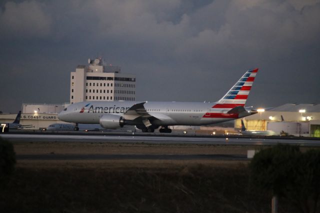 Boeing 787-8 (N805AN)