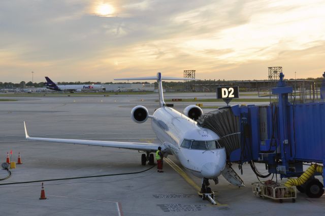 Canadair Regional Jet CRJ-700 (N501MJ) - United Express / Mesa Airlines Canadair CL-600-2C10 N501MJ in Detroit 