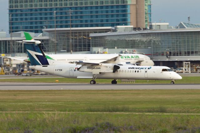 de Havilland Dash 8-400 (C-FTEN)