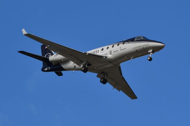 IAI Gulfstream G150 (N365GA) - GULFSTREAM LEASING LLC on final at KCLT with new livery - 10/8/18