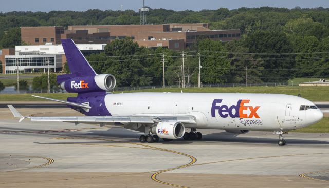 Boeing MD-11 (N576FE)