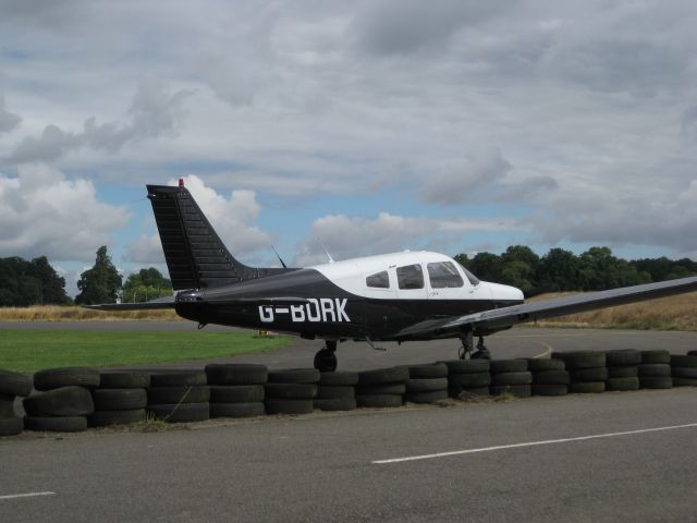 Piper Cherokee (G-BORK)