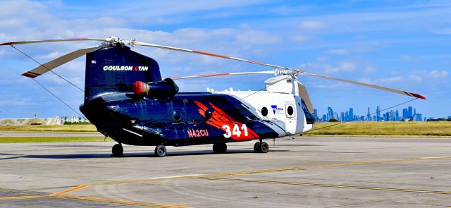 Boeing CH-47 Chinook (N42CU)