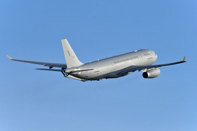 Airbus A330-300 (N18001) - ROKAF A330 MRTT delivery flight YVR to Korea