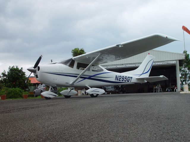 Cessna Skylane (N295GT)