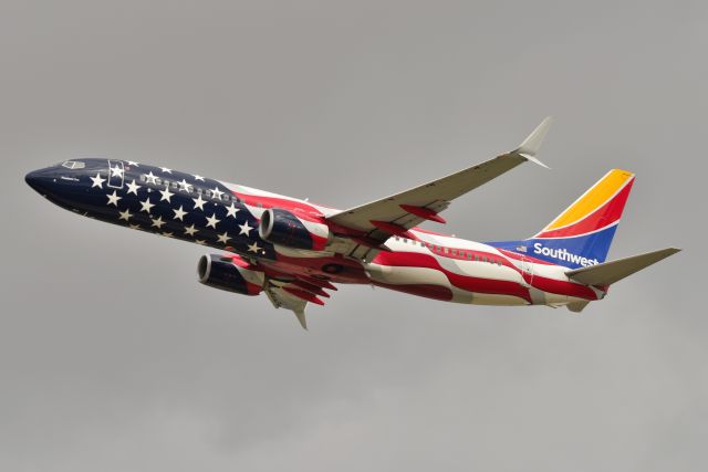 Boeing 737-800 (N500WR) - Runway 32 departure for DAL on 04-08-22