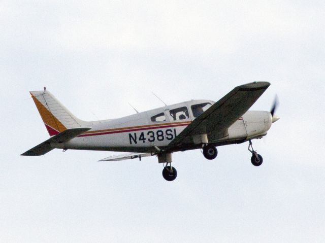 Piper Cherokee (N438SL) - Oshkosh 2013!