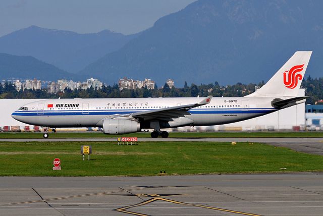 Airbus A330-200 (B-6072)