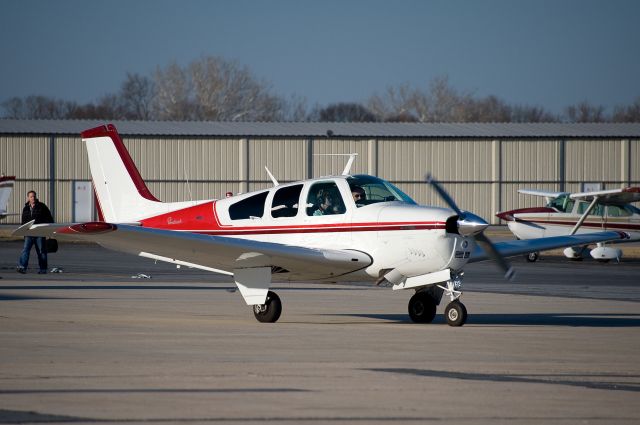 Beechcraft Bonanza (33) (N1626W)