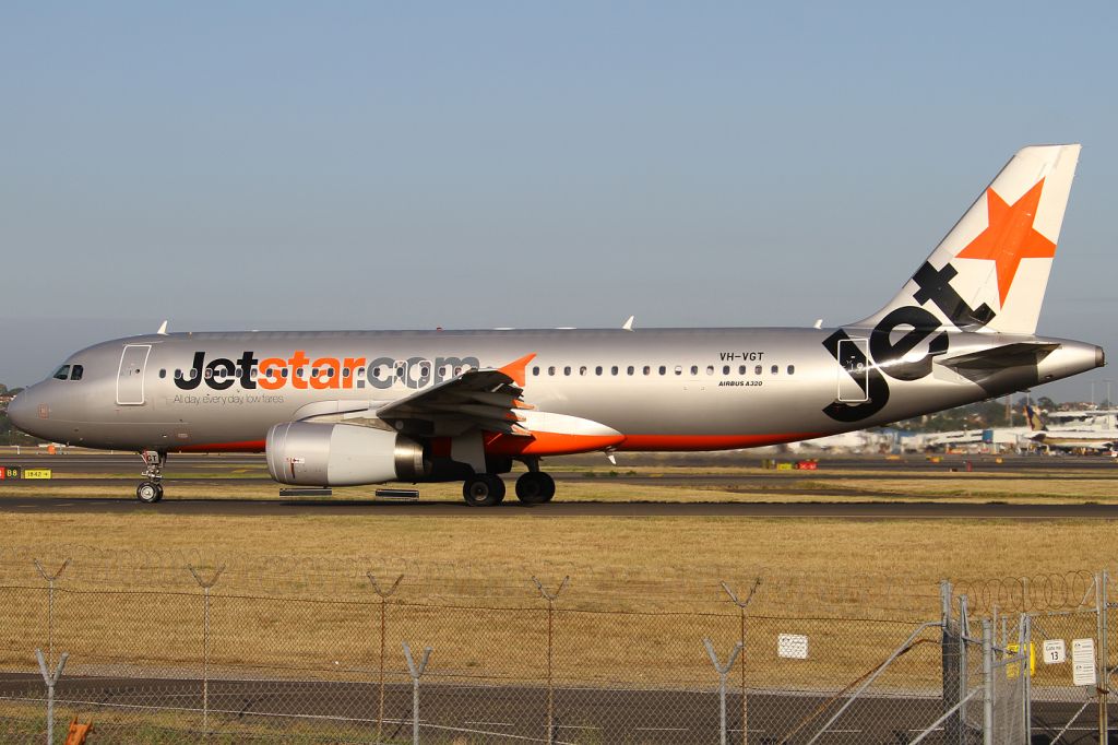 Airbus A320 (VH-VGT)