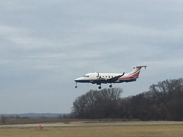 Beechcraft 1900 (N680MW)