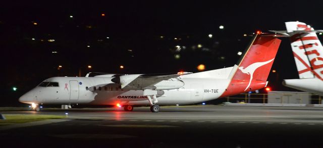 de Havilland Dash 8-200 (VH-TQE)