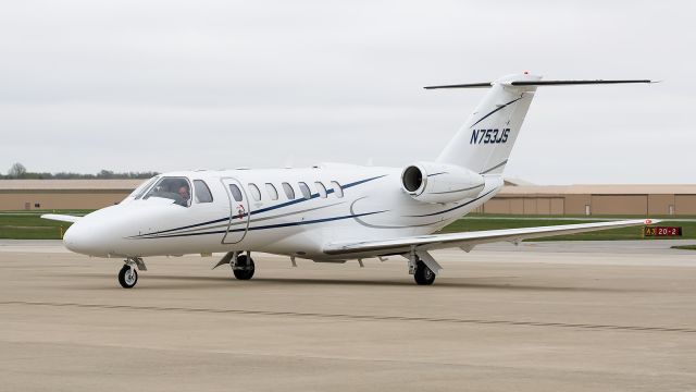 Cessna Citation CJ3 (N753JS) - A Cessna Citation CJ3 for flyExclusive parks on the ramp at KPPO.