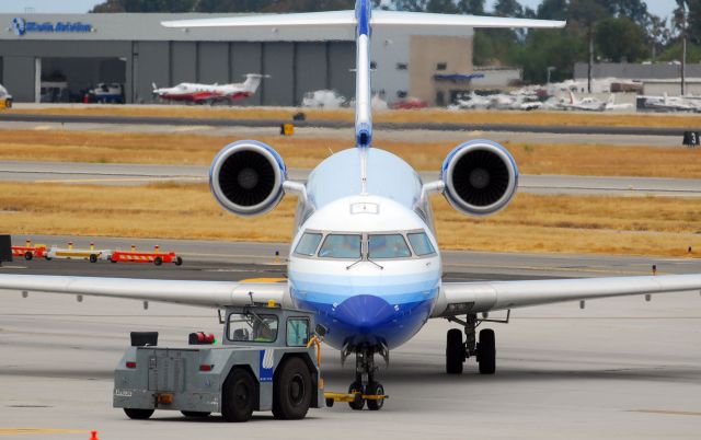 Canadair Regional Jet CRJ-700 (N752SK)