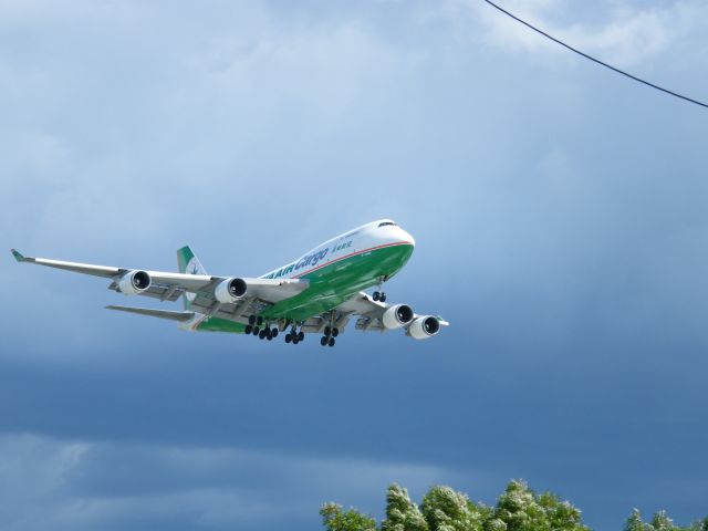 Boeing 747-400 (B-16462) - B-16462 Boeing 747-45EMSF   CN 27173/998