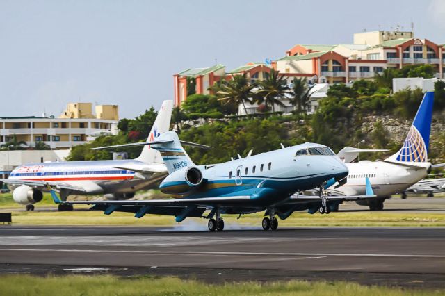 Bombardier Challenger 300 (N138CH)