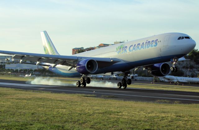 Airbus A330-300 (F-HPTP)