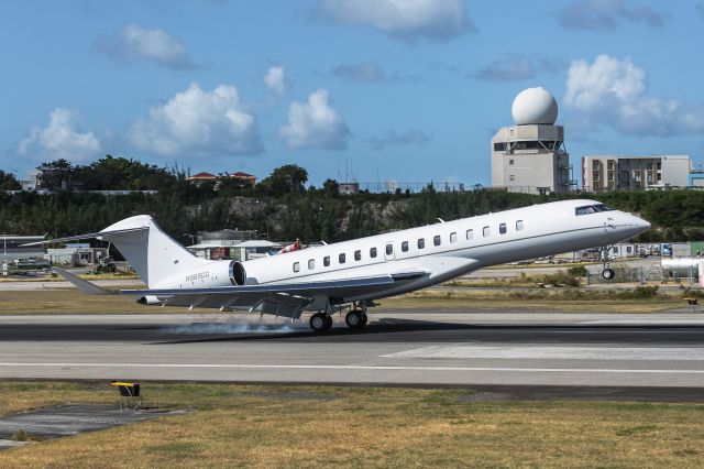 BOMBARDIER BD-700 Global 7500 (N989GG)