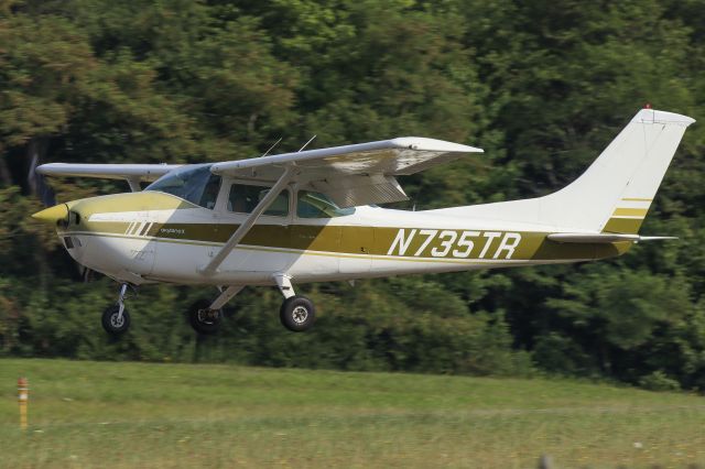 Cessna Skylane (N735TR)