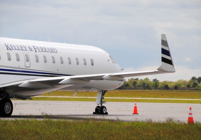 Bombardier Global Express (N111FK)