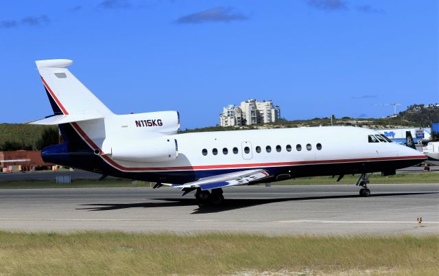 Dassault Falcon 900 (N115KG)