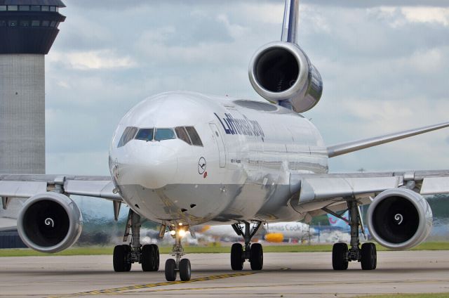 Boeing MD-11 (D-ALCL)