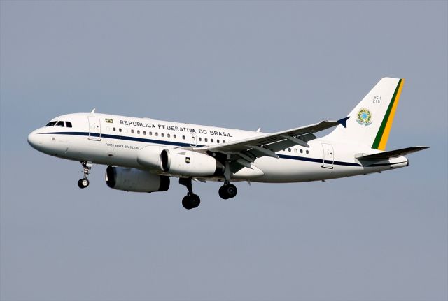 Airbus A319 — - Brazilian Air Force A319 bringing the Brazilian President to Harvard University for a speaking engagement. (4/10/12)