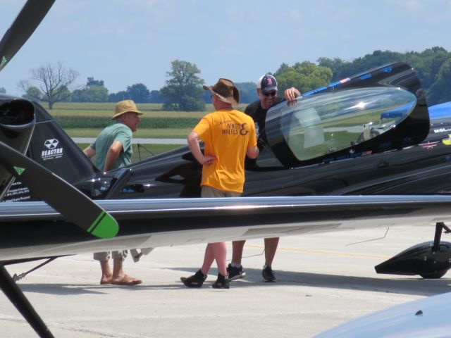 EXTRA EA-300 (N540JH) - ROB HOLLAND MXS just after his blistering 4 min freestyle aerobatic demonstration, KOKK 2016