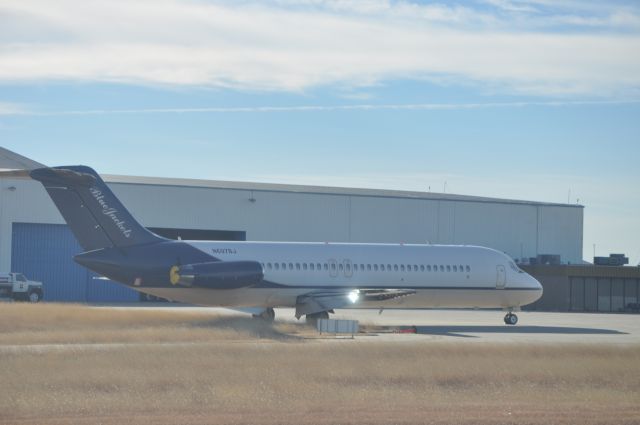 Douglas DC-9-10 (N697BJ)