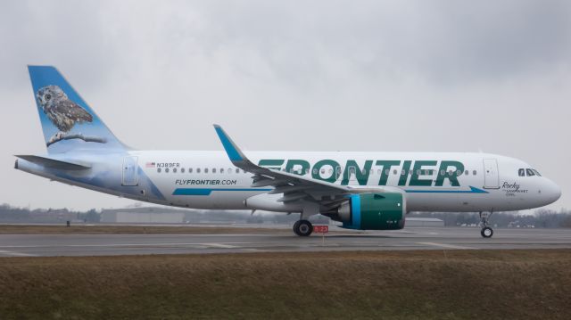 Airbus A320neo (N389FR) - Brand new 23 day old neo at Buffalo