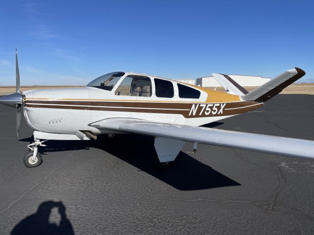 Beechcraft 35 Bonanza (N755X)