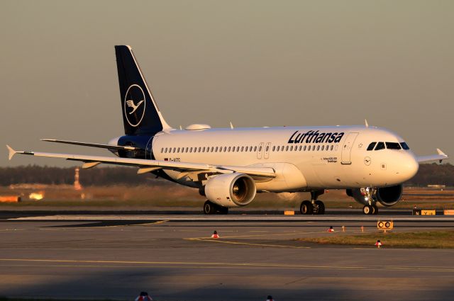 Airbus A320 (D-AIZG)