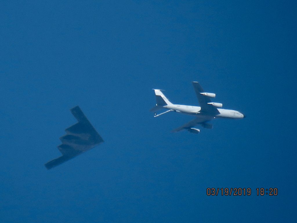 Boeing C-135FR Stratotanker (59-1453) - 121st ARW  from the Ohio Air National Guard refueling a B2 Spirit 