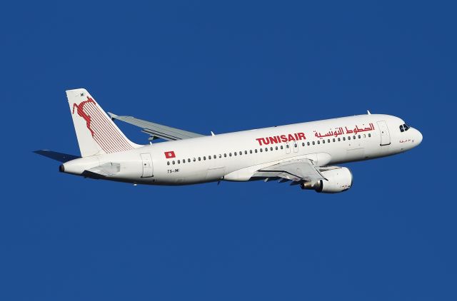 Airbus A320 (TS-IMI)