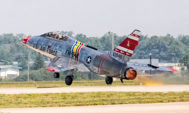 North American Super Sabre (N2011V)