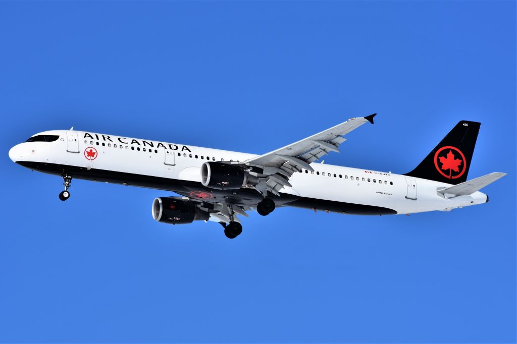 Airbus A321 (C-GJVX) - Air Canada Airbus A321-211 arriving at YYC on Mar 10.