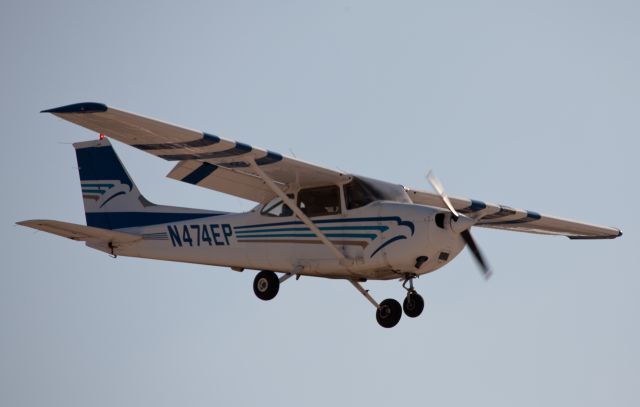 Cessna Skyhawk (N474EP)