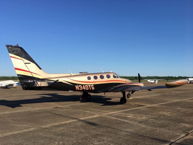 Cessna 340 (N340TG) - On the ramp at KGWO, preparing for a short flight to KGLH