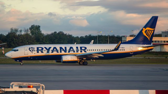 Boeing 737-800 (SP-RKO)