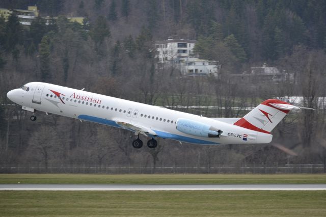 Fokker 100 (OE-LVC)