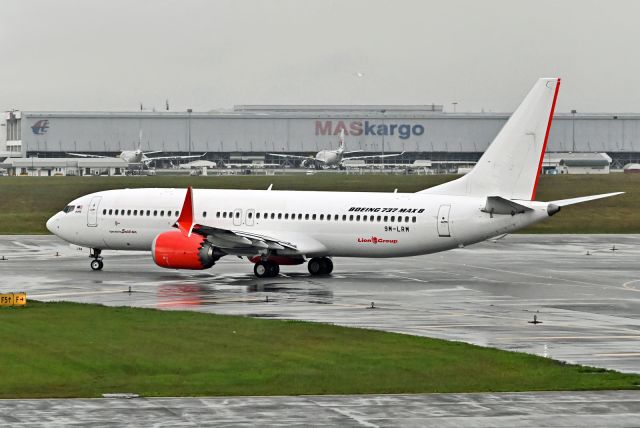 Boeing 737 MAX 8 (9M-LRM)