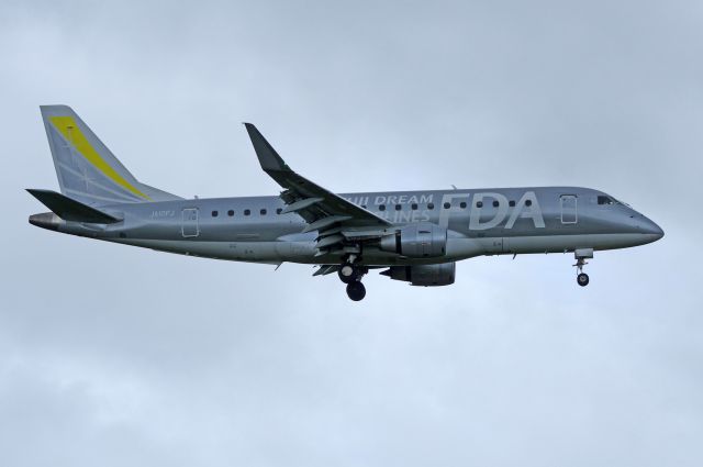 Embraer 170/175 (JA10FJ)