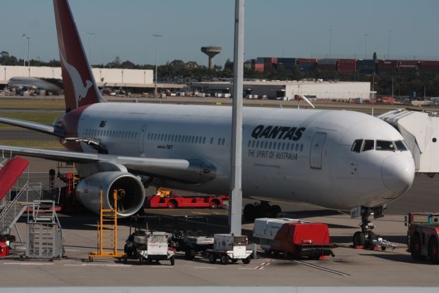 BOEING 767-300 (VH-ZXE) - This Bird is 22yrs old...