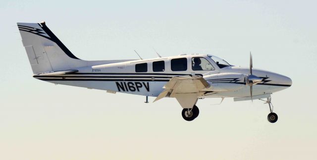 Beechcraft Baron (58) (N16PV)